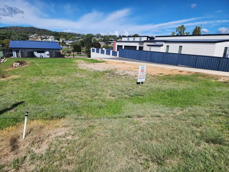 29A Wolfram Street, Stanthorpe — photograph 2