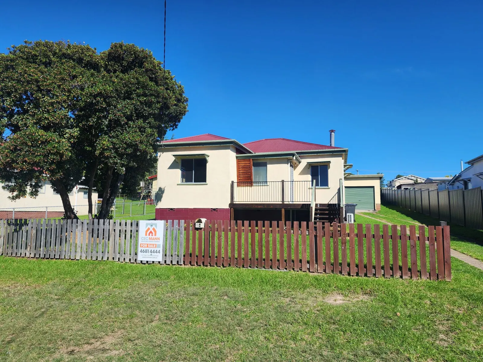 24 Denham Street, Stanthorpe