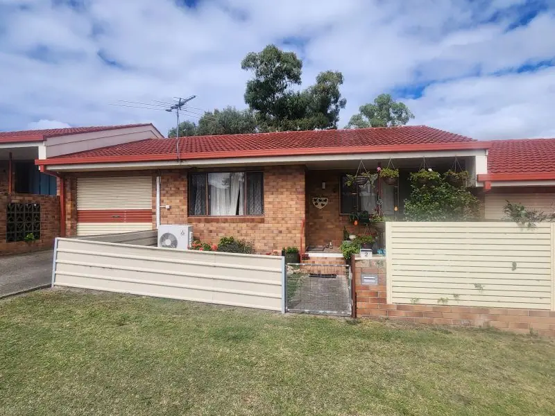 7 Baker Street, Stanthorpe — photograph 3