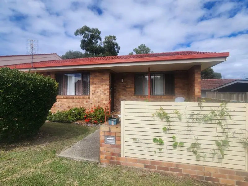 7 Baker Street, Stanthorpe — photograph 4