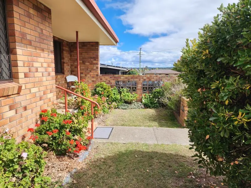 7 Baker Street, Stanthorpe — photograph 7
