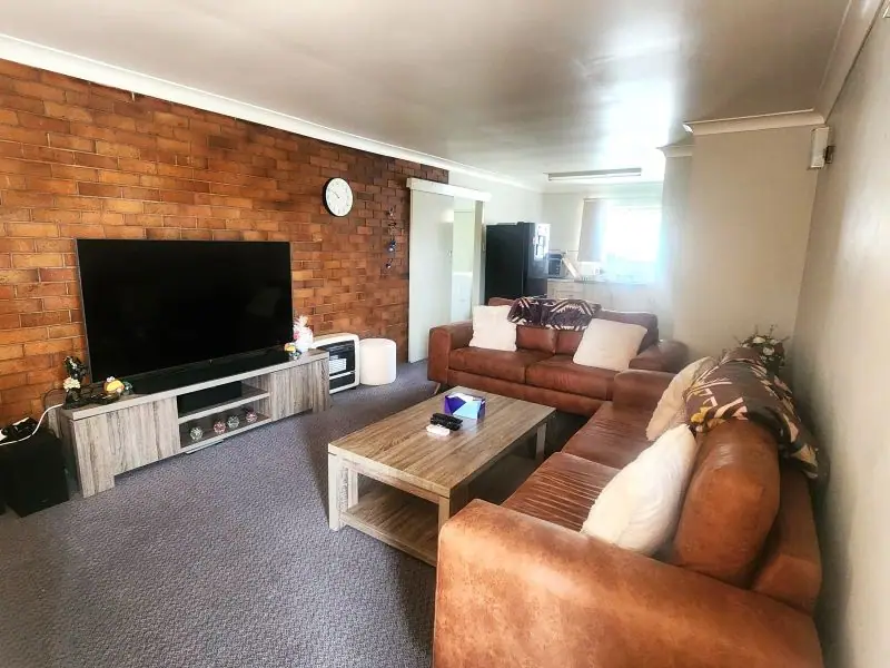 7 Baker Street, Stanthorpe — photograph 8