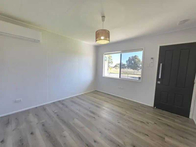 57 Woodlawn Street, Wallangarra — photograph 6