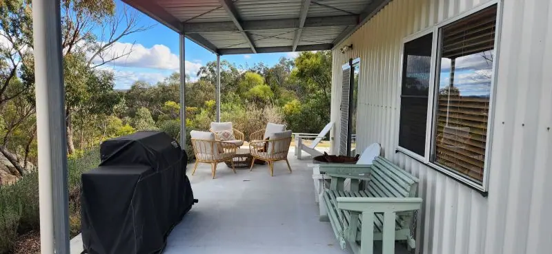59 Nelson Crescent, Stanthorpe — photograph 3