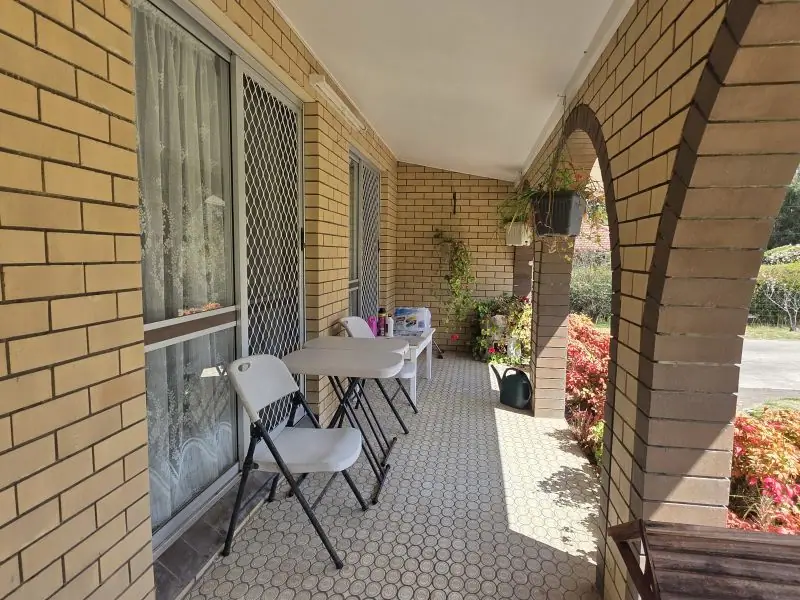 53 Greenup Street, Stanthorpe — photograph 2