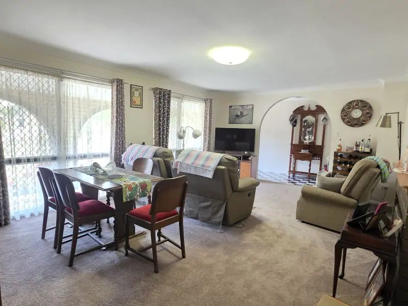 53 Greenup Street, Stanthorpe — photograph 8
