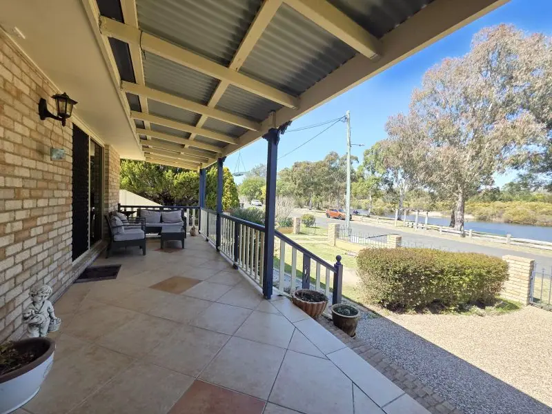 8 Rose Street, Stanthorpe — photograph 5