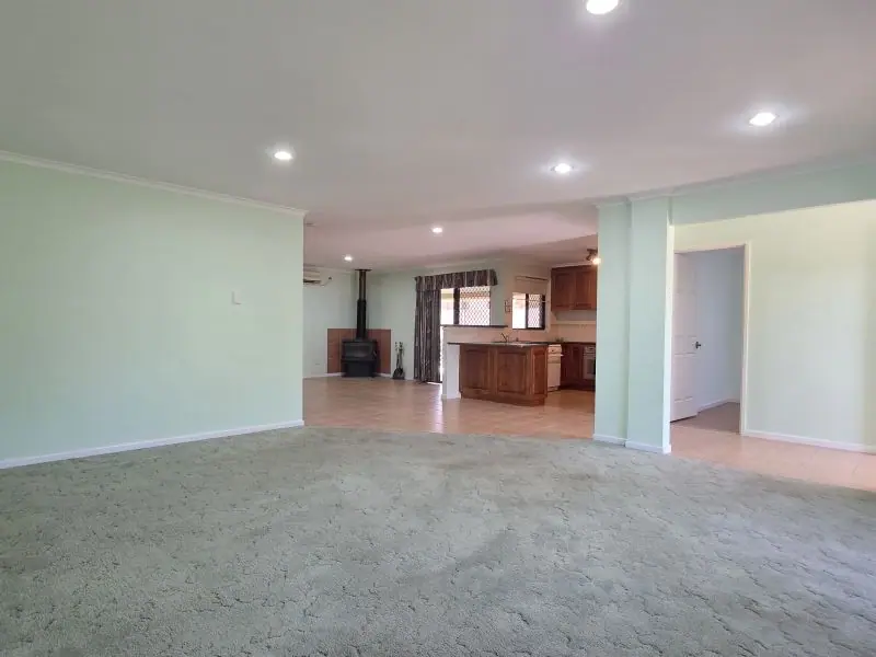 38 Torrisi Terrace, Stanthorpe — photograph 5