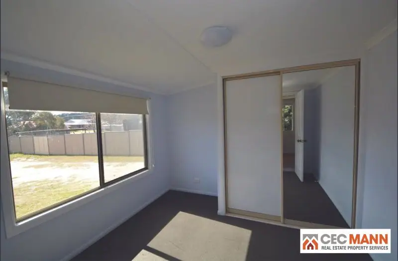 8 Connor Street, Stanthorpe — photograph 6