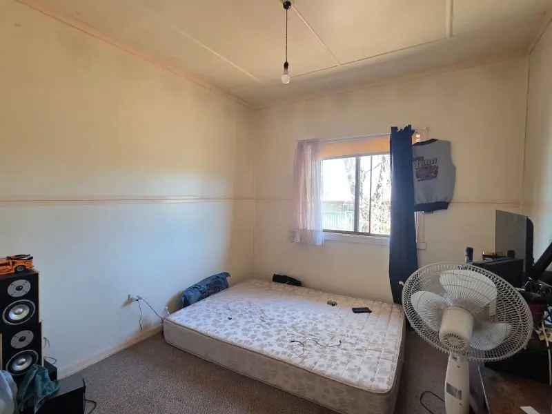 97 College Road, Stanthorpe — photograph 8