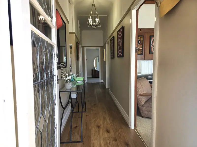 5 Lane Street, Stanthorpe — photograph 5