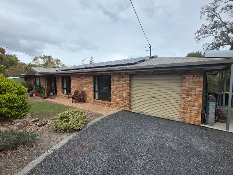 47 Greenup Street, Stanthorpe — photograph 2