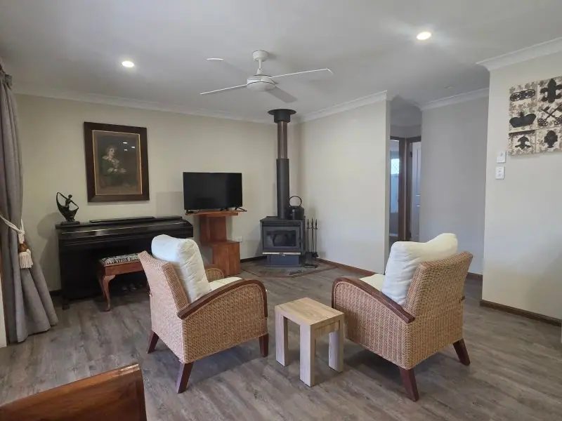 47 Britannia Street, Stanthorpe — photograph 6
