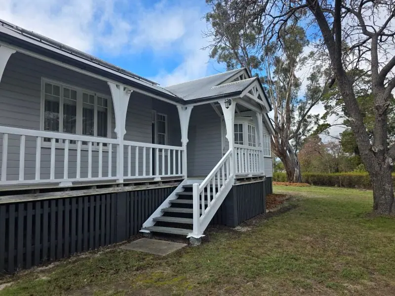 68 Greenup Street, Stanthorpe — photograph 2