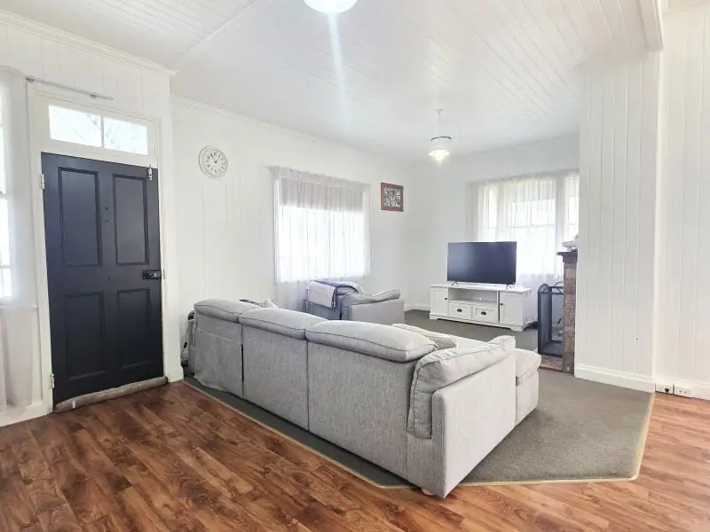 68 Greenup Street, Stanthorpe — photograph 7