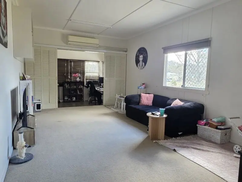 8 Harris Street, Stanthorpe — photograph 5